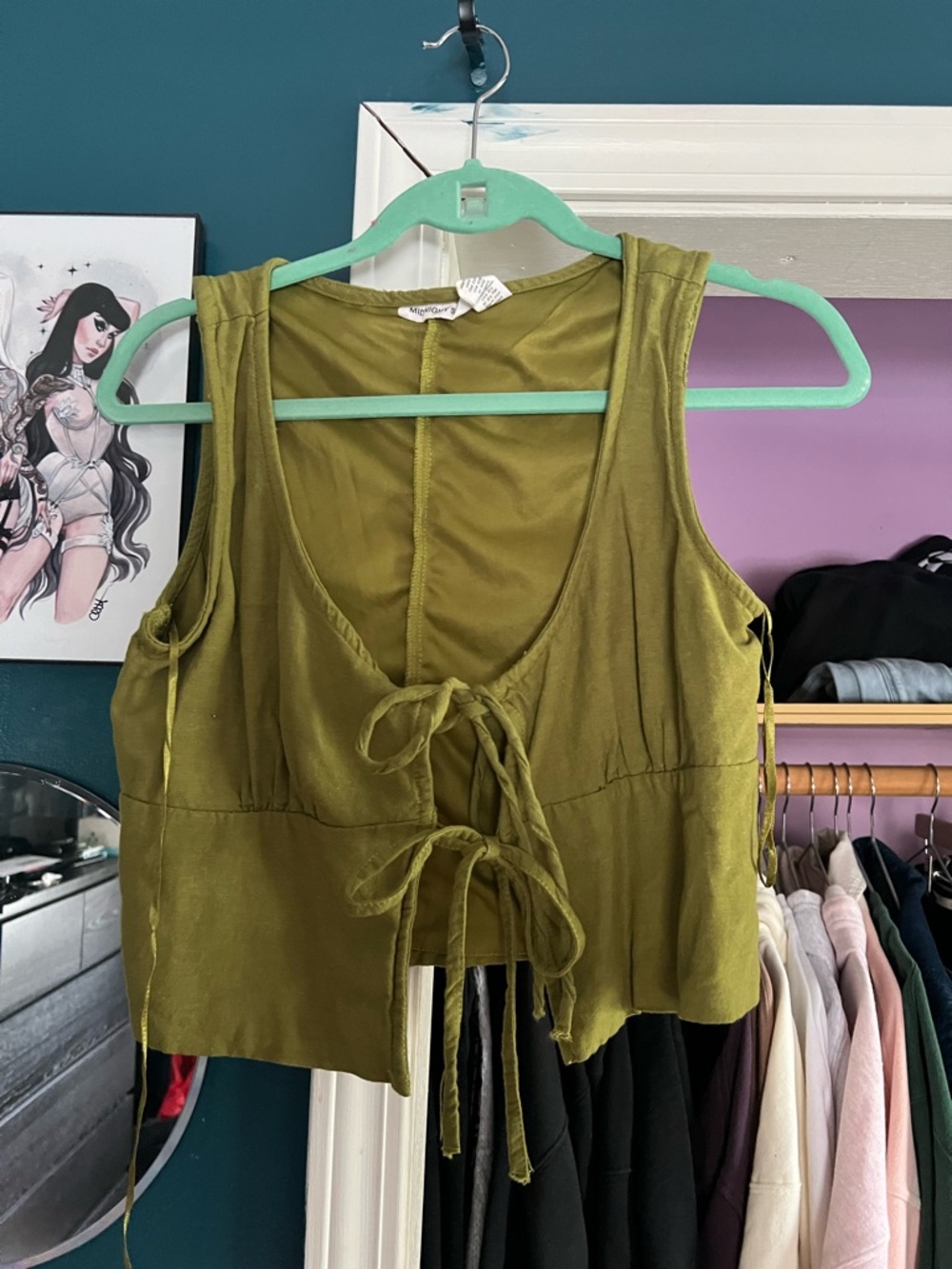 Tie-Front Sleeveless Crop Top - Olive Green
